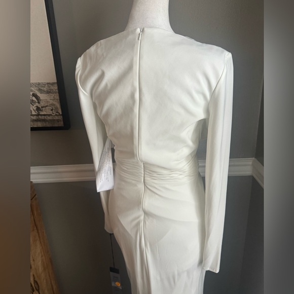 IEENA FOR‎ MAC DUGGAL White Long sleeve Evening gown Dress size 2 - Picture 7 of 8